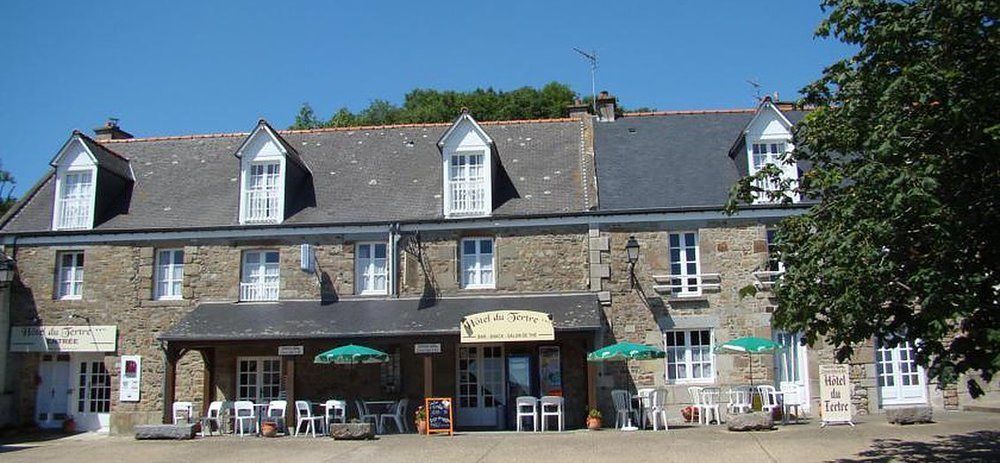 Hotel Du Tertre Mont-Dol ภายนอก รูปภาพ